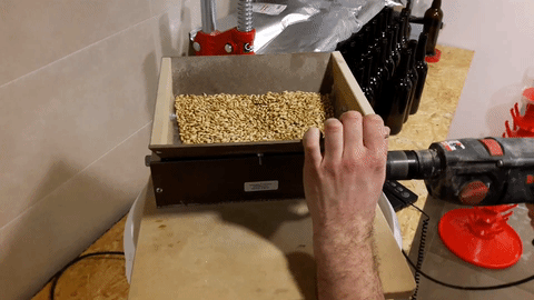 Moudre le malt, brassage