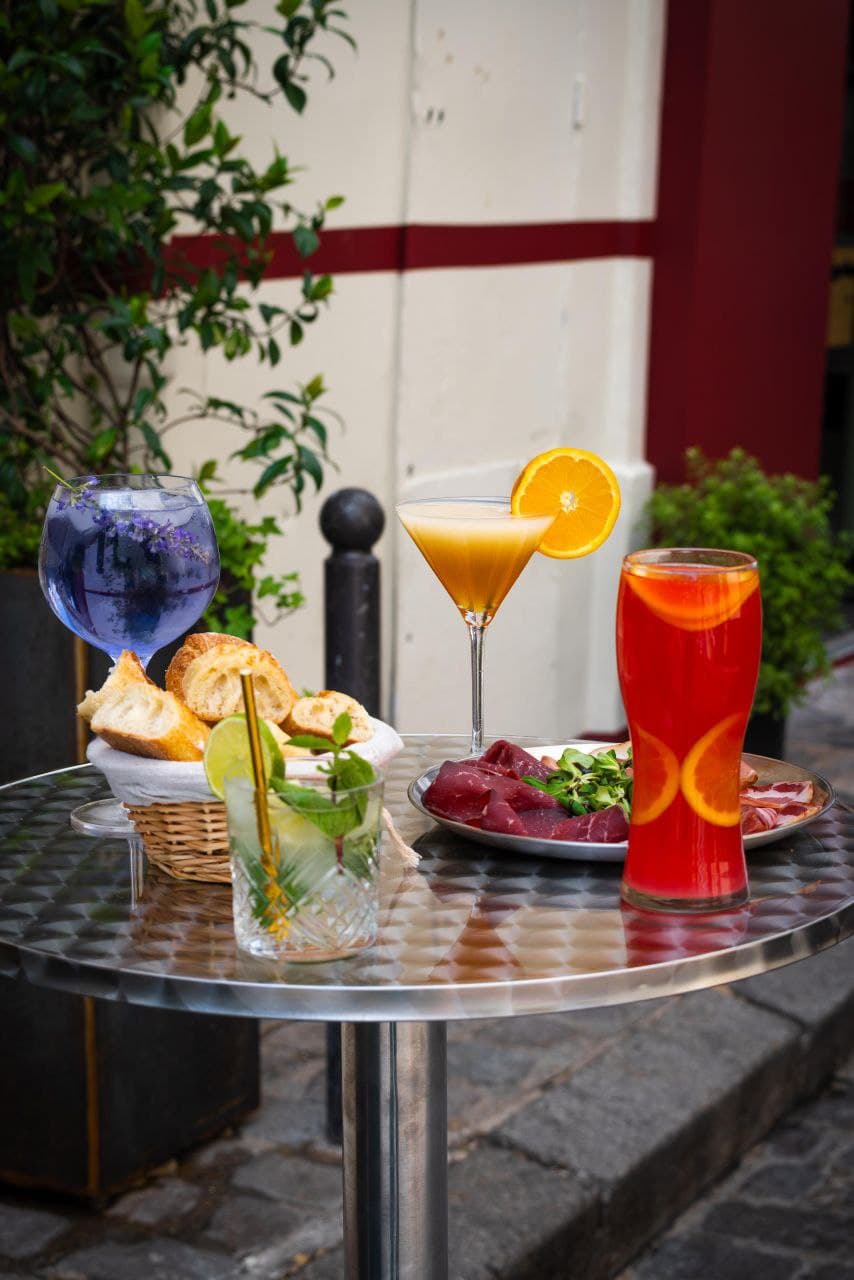 100a46cd157fdb3d96287bdd1029a4fe_pigallerie_cocktail3.jpg