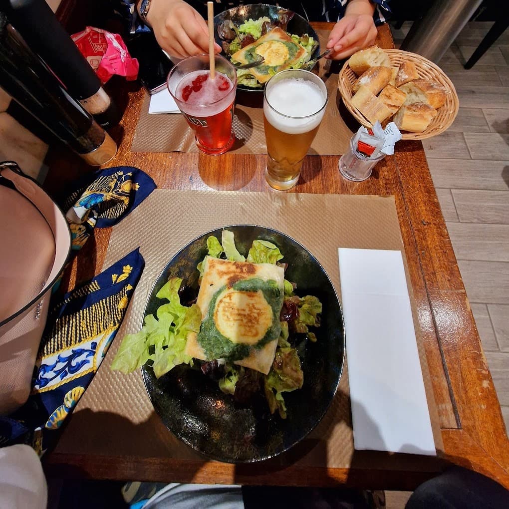 2a4dd7b6ab3848048476d187cceb61a8_bistrotrossinibouffe-min.jpg