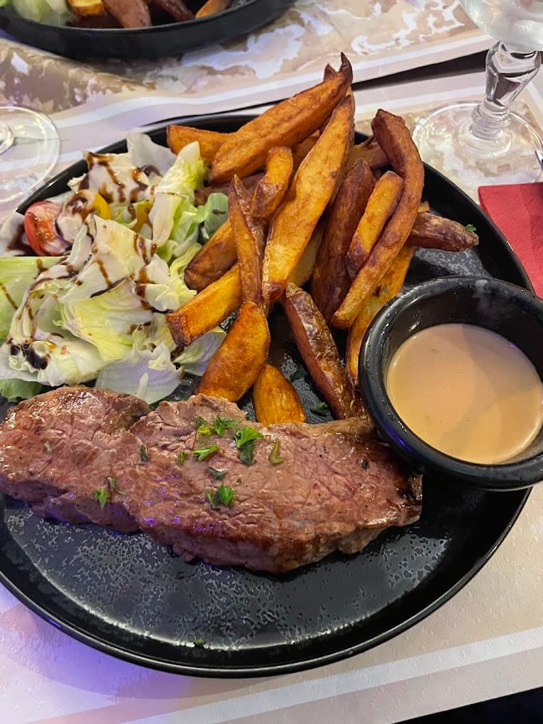 029abed55229f73e21c0dec2549e7fbd_bistro12_food.jpg