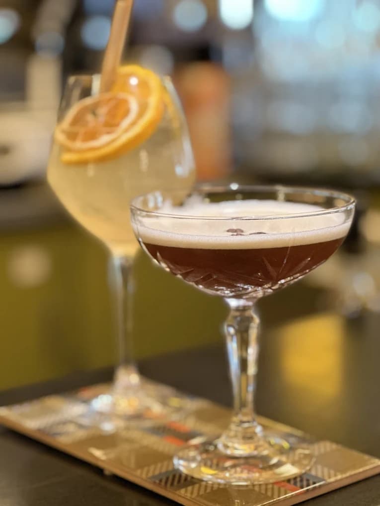 03679531780fc54d2b272b111e9a34e9_tontonbecton_cocktail.webp